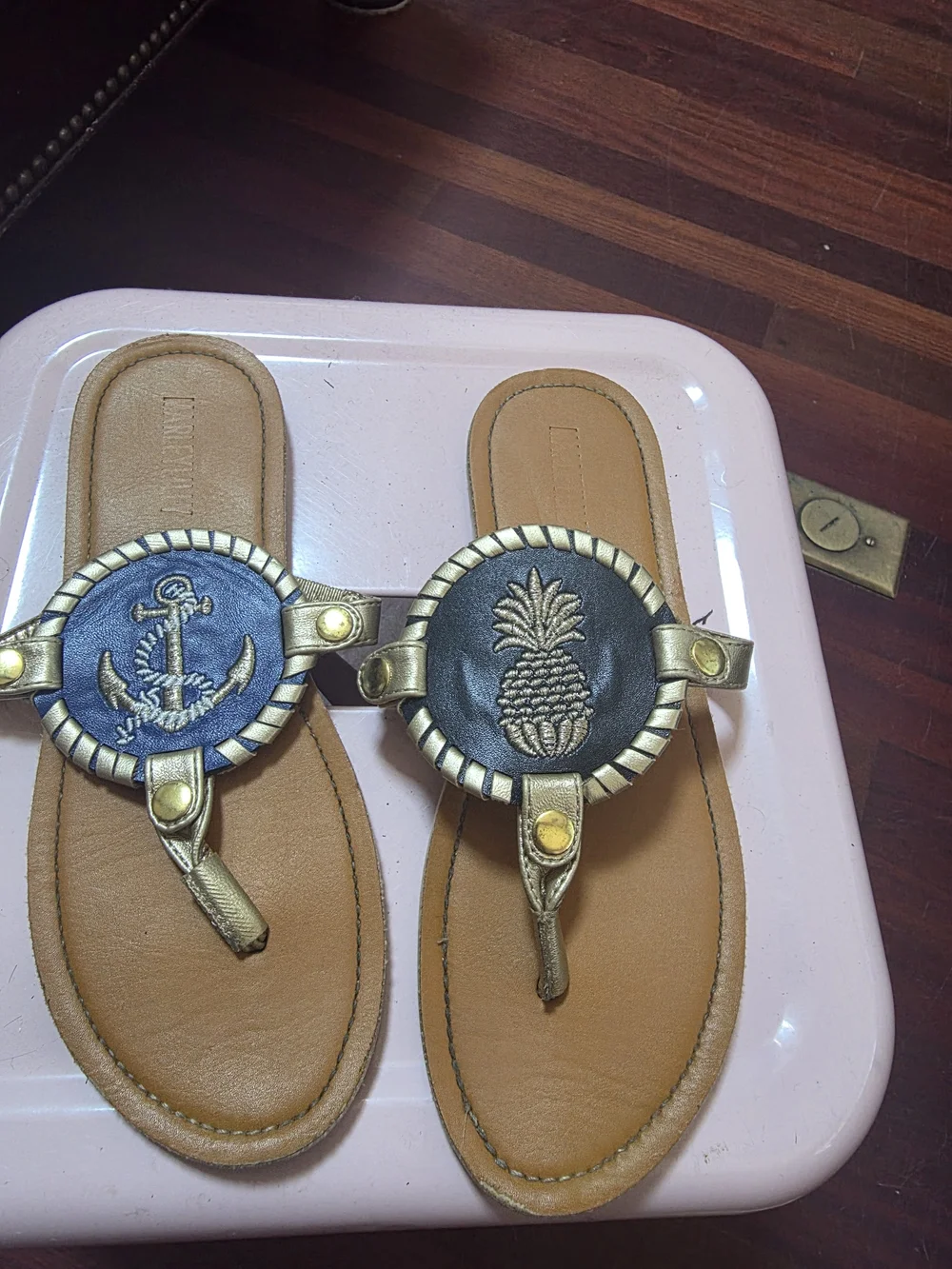 Girls' Navy Anchor Embellished Gold-Trim Thong Sandals